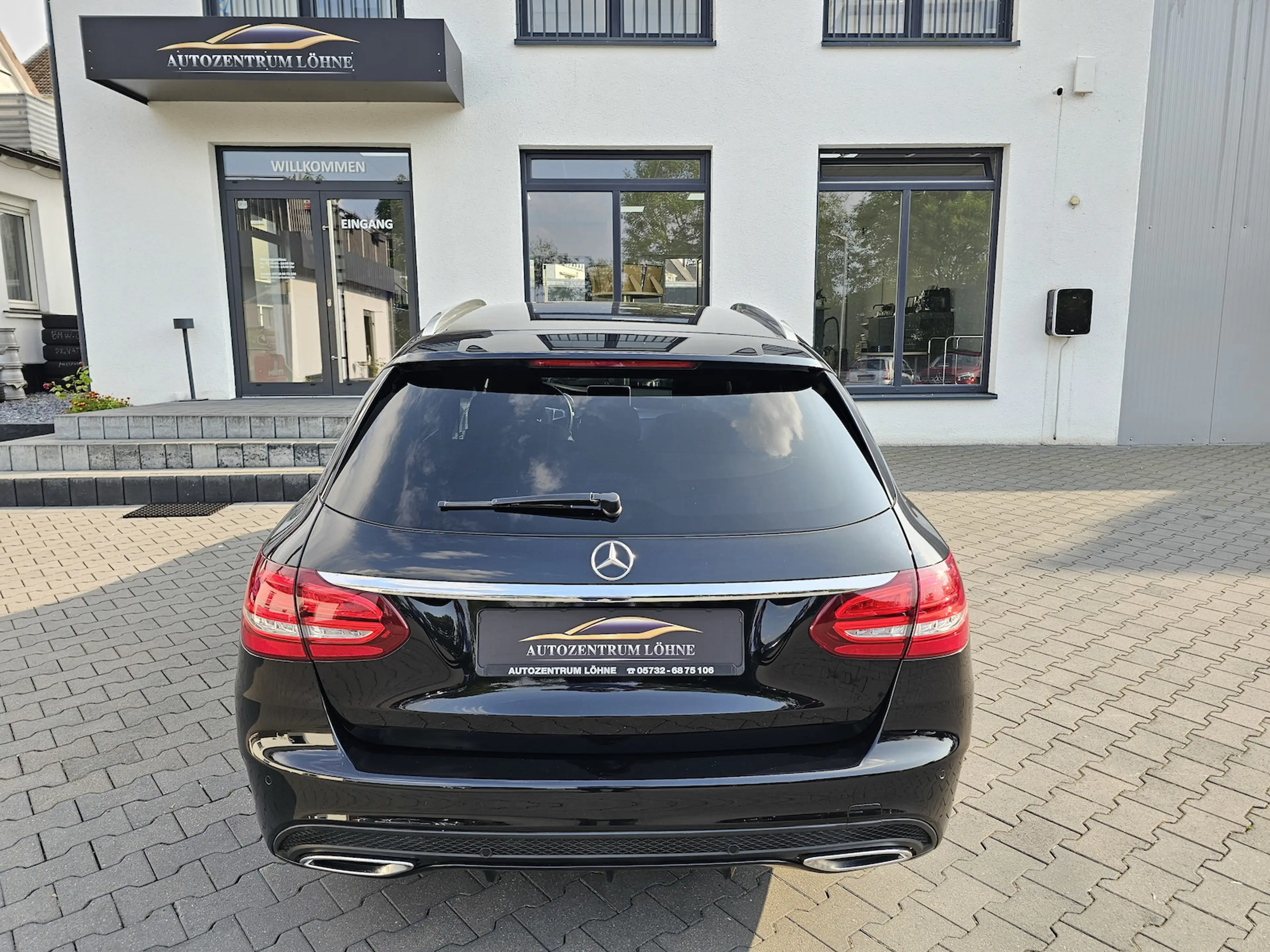 Mercedes-Benz C 250 d T AMG Line LEDER NAVI LED AUS 2.HAND — photo 5