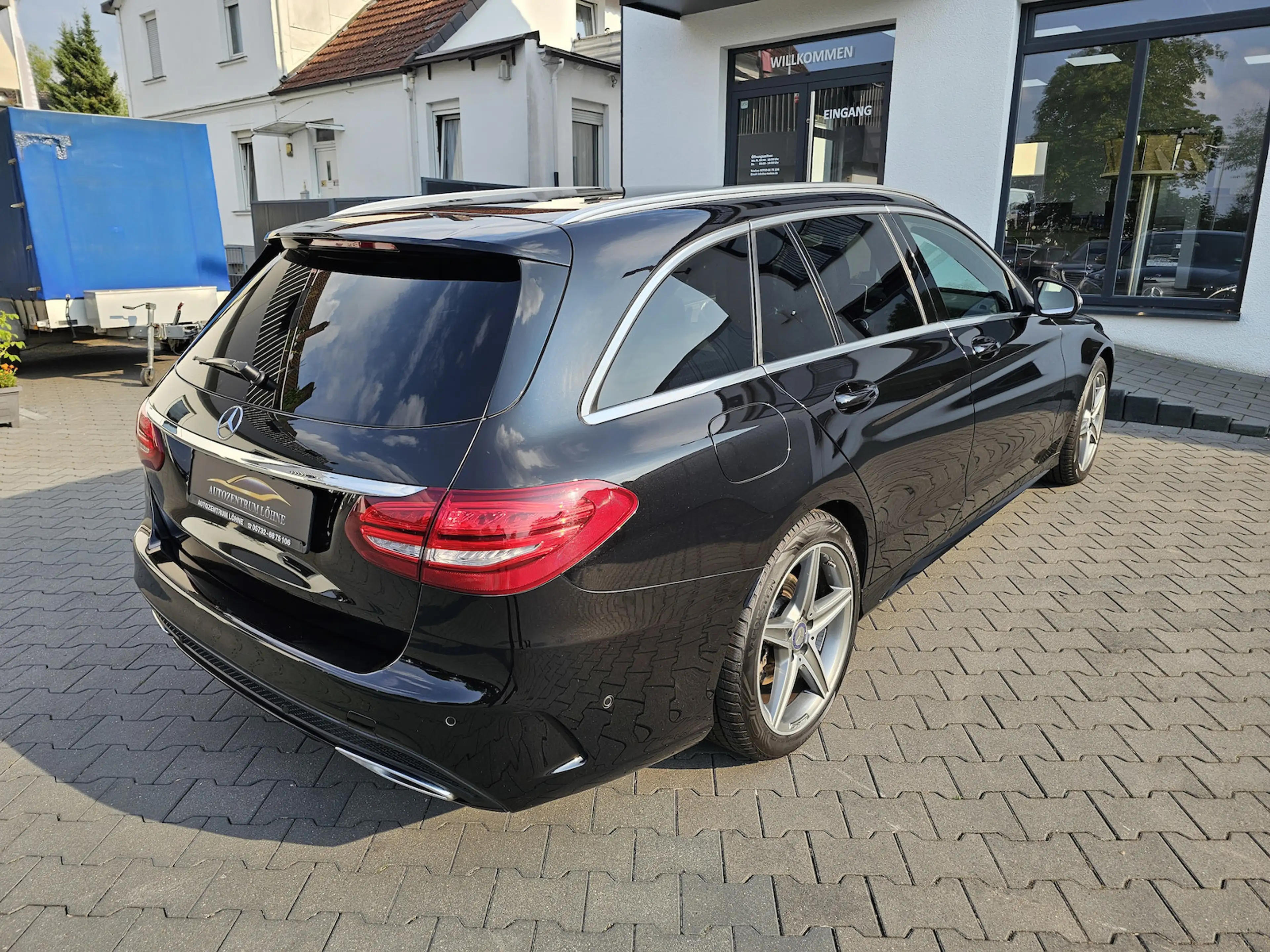 Mercedes-Benz C 250 d T AMG Line LEDER NAVI LED AUS 2.HAND — photo 4