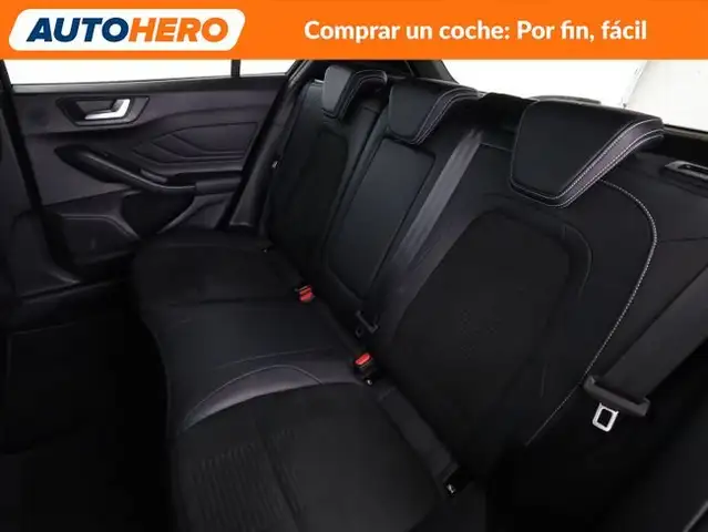 Ford Focus view 15