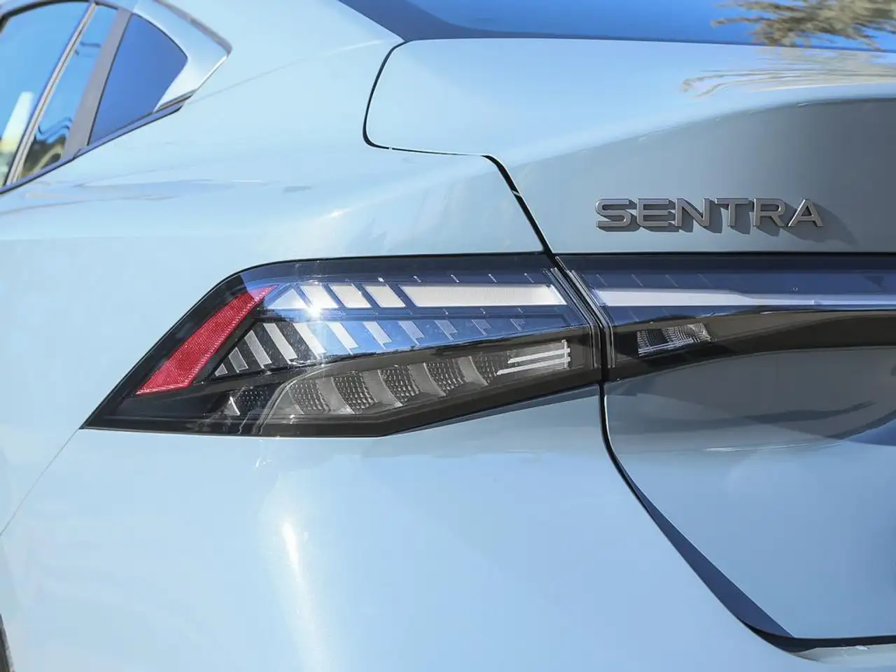 Nissan Sentra снимка Nissan Sentra