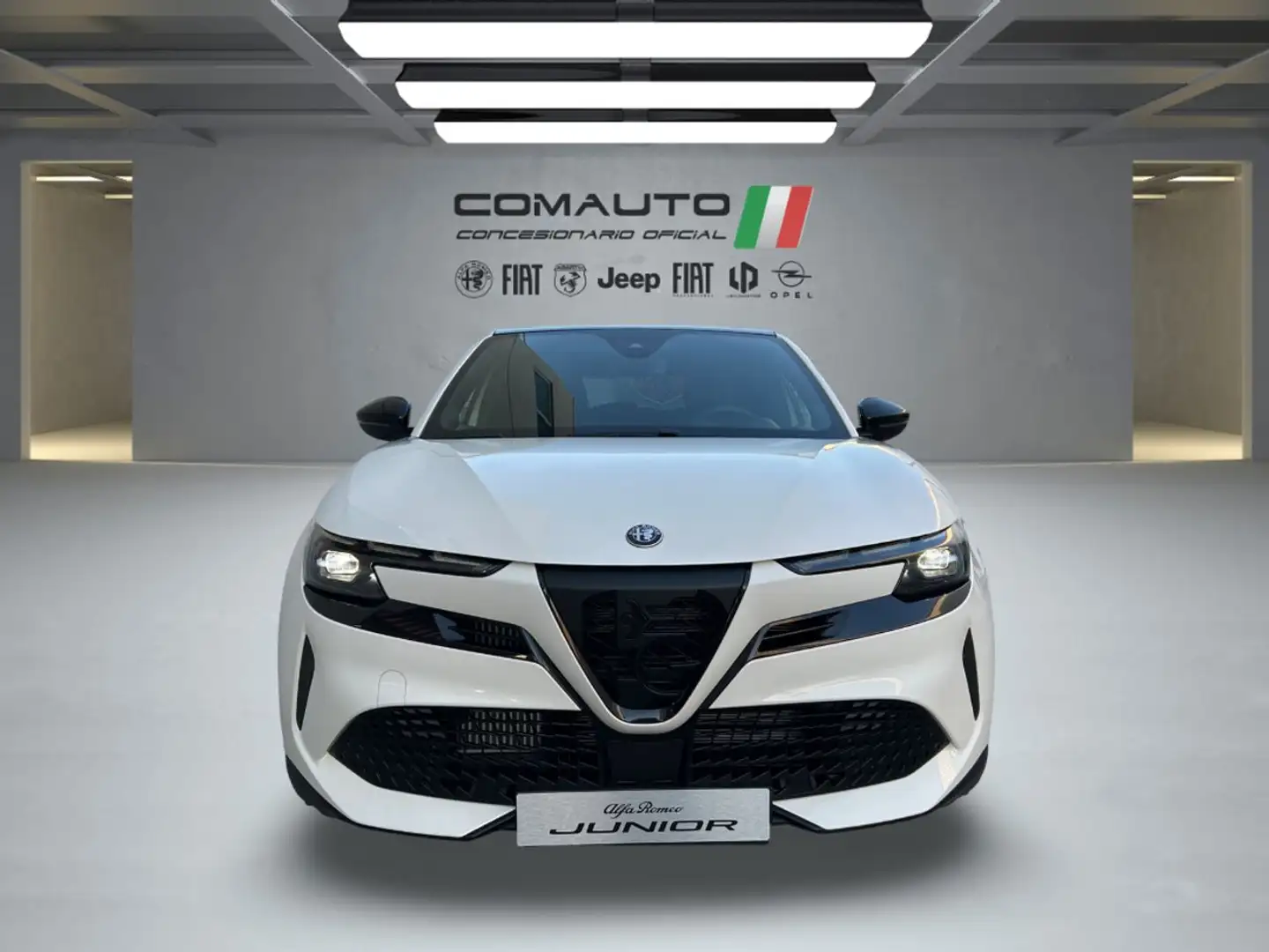 Alfa Romeo Junior Ibrida  100kW (136CV) Speciale Blanco - 2