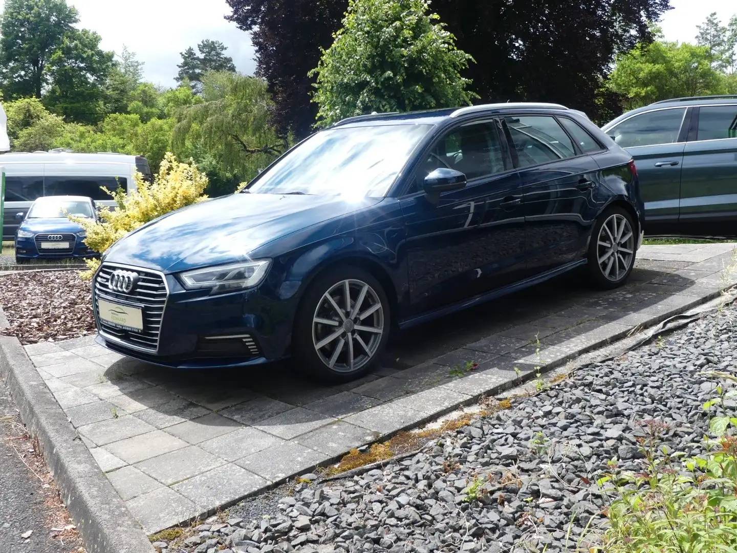 Audi A3 Sportback 40 e-tron sport, Navi, LED, Sitzhei Bleu - 2