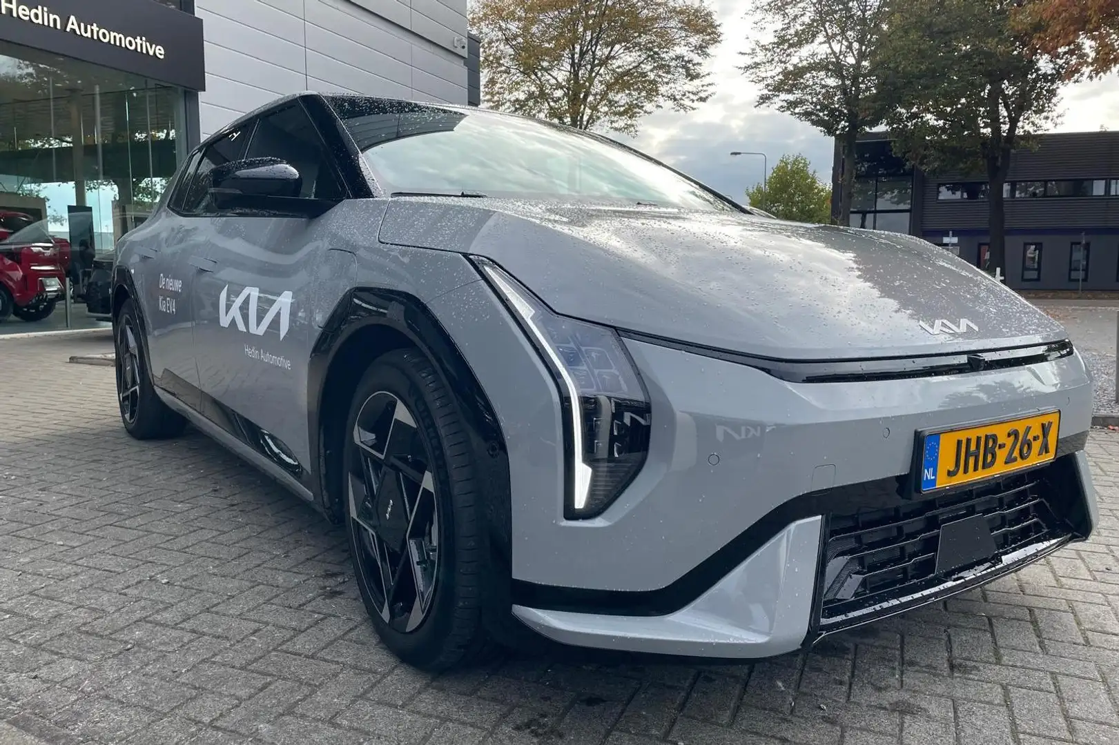 Kia EV4 GT-PlusLine 81.4 kWh | alleen beschikbaar voor pro Gris - 2