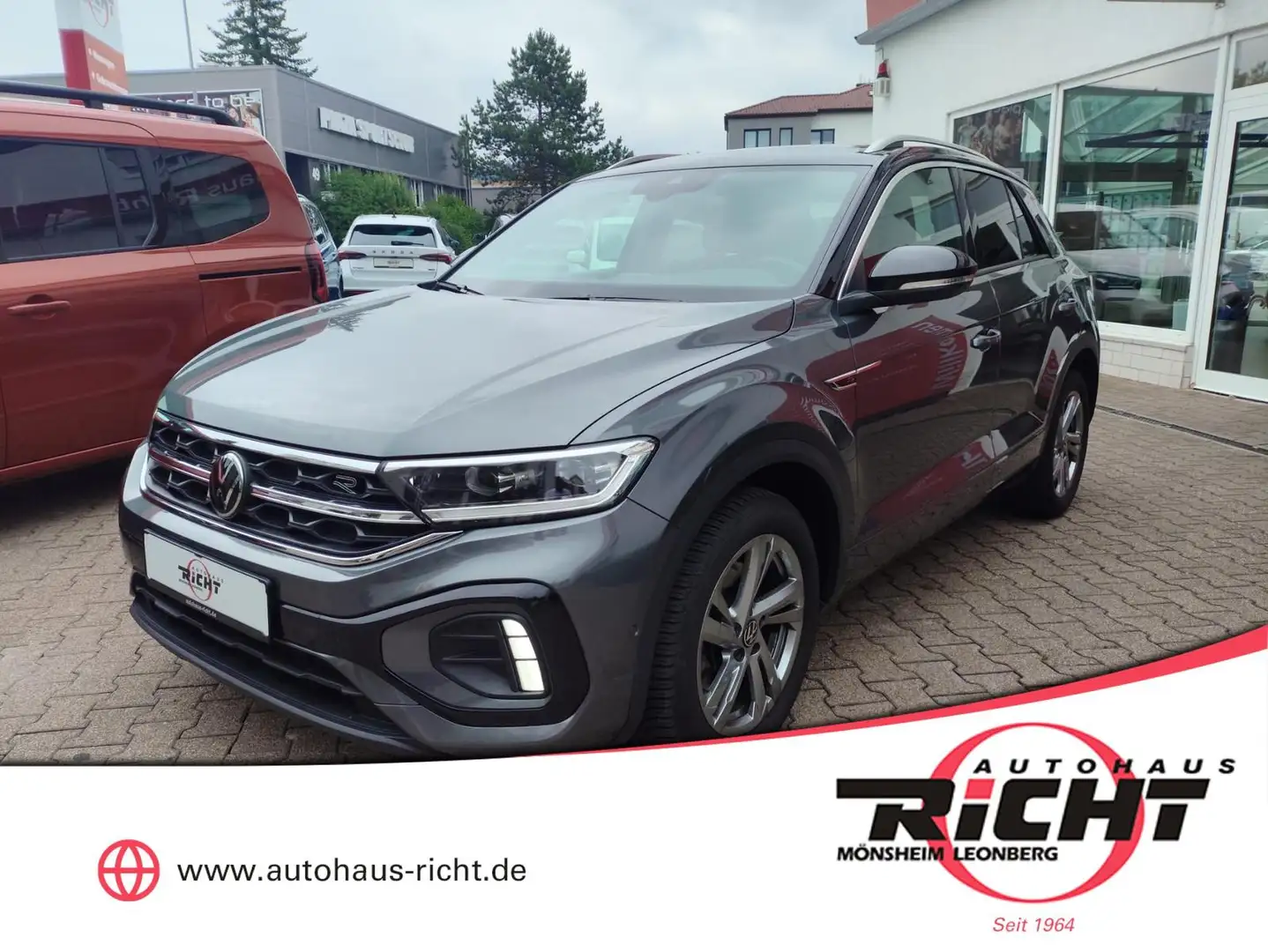 Volkswagen T-Roc 2.0 TDI R-Line Navi AHK Kamera LED ACC Grijs - 1