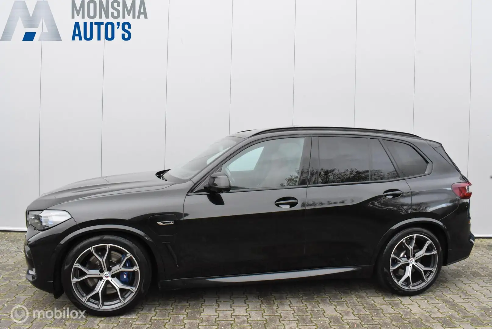 BMW X5 xDr.45e M-Sport Saphirschwarz Pano HUD Laser Lucht Noir - 1
