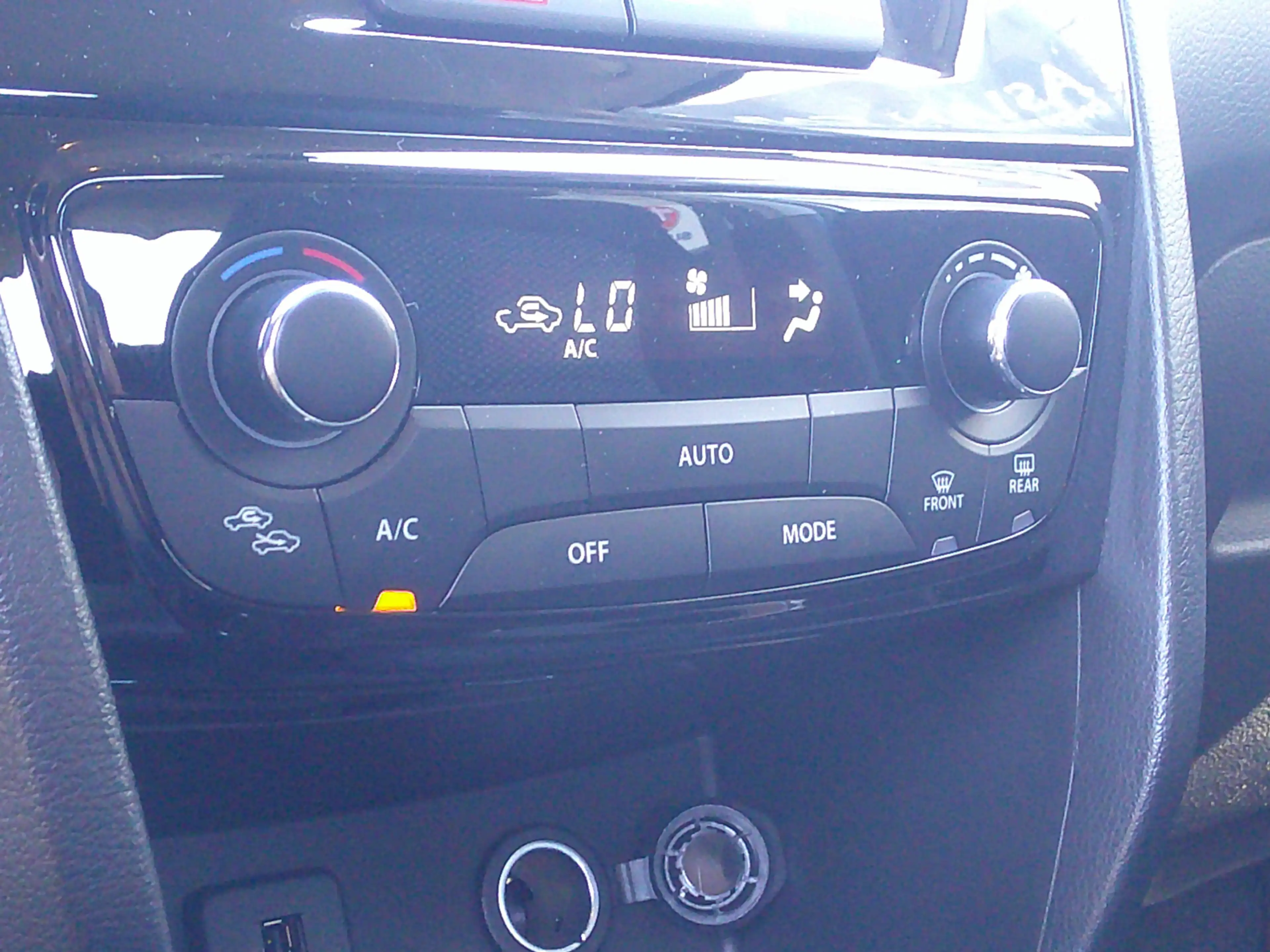 Suzuki Vitara 1.5 Hybrid Select Automaat Staat in Hoogeveen — photo 23