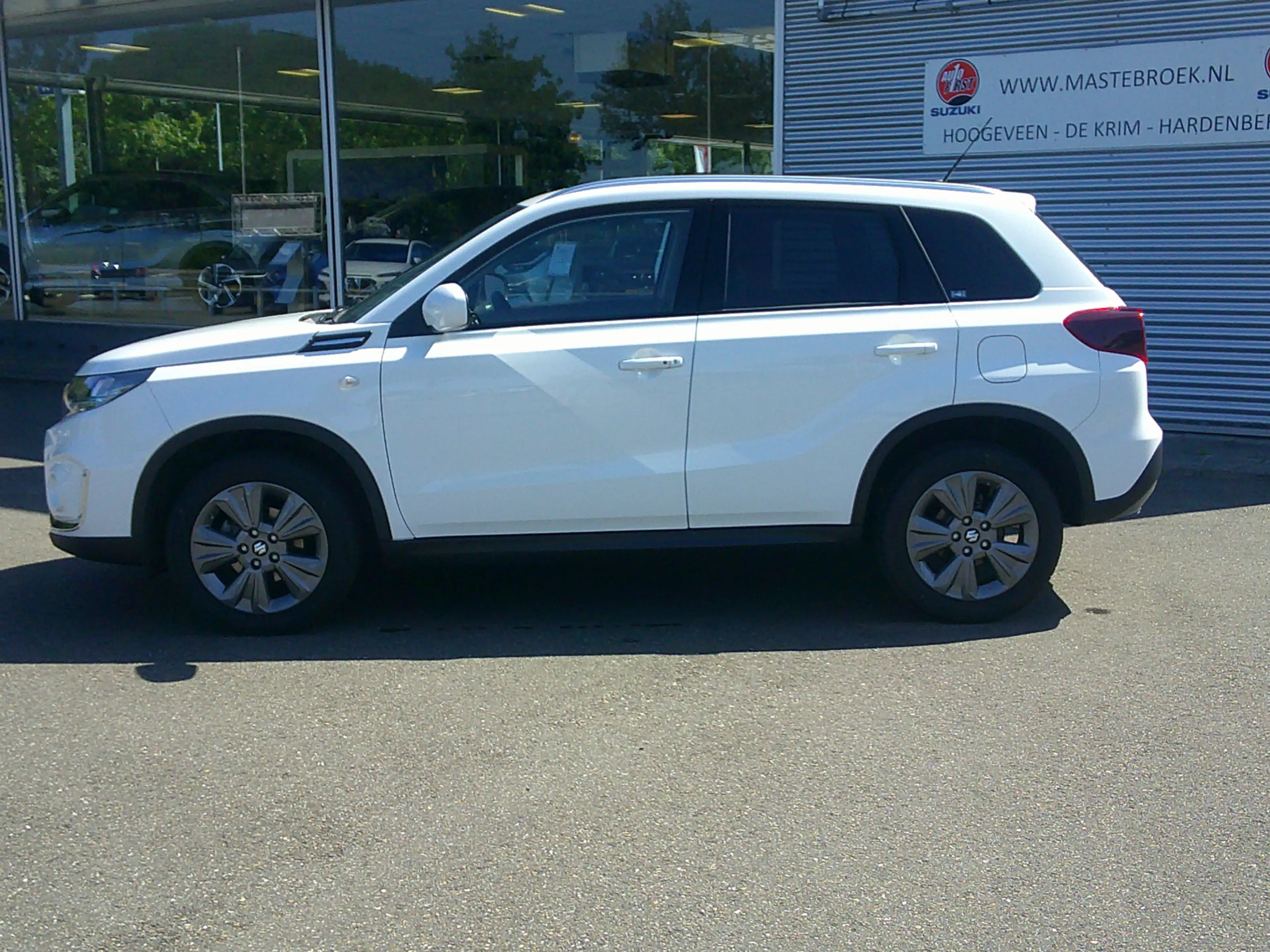 Suzuki Vitara 1.5 Hybrid Select Automaat Staat in Hoogeveen — photo 2