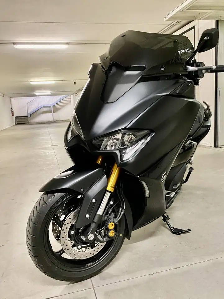 Yamaha Tmax 560