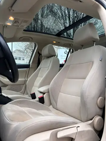 Volkswagen Golf view 17