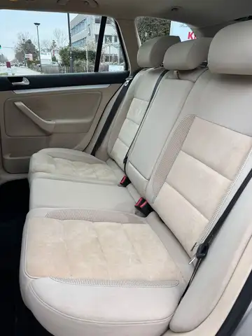 Volkswagen Golf view 19