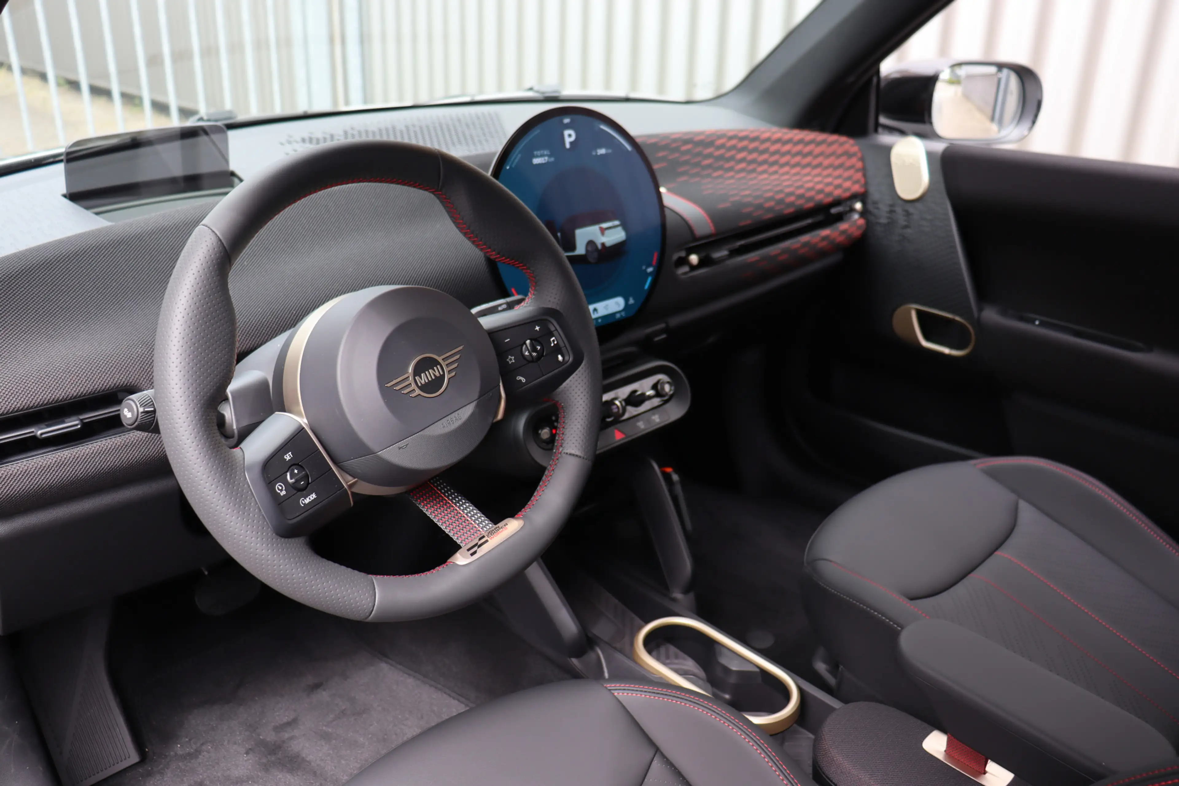 MINI Cooper E Hatchback / JCW / Pakket L / 18" JCW Lap Spoke 2-t — photo 10
