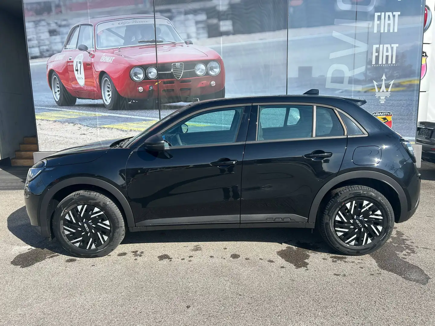 Fiat 600 600 Hybrid mHEV 110 6-Gang eDCT Schwarz - 2