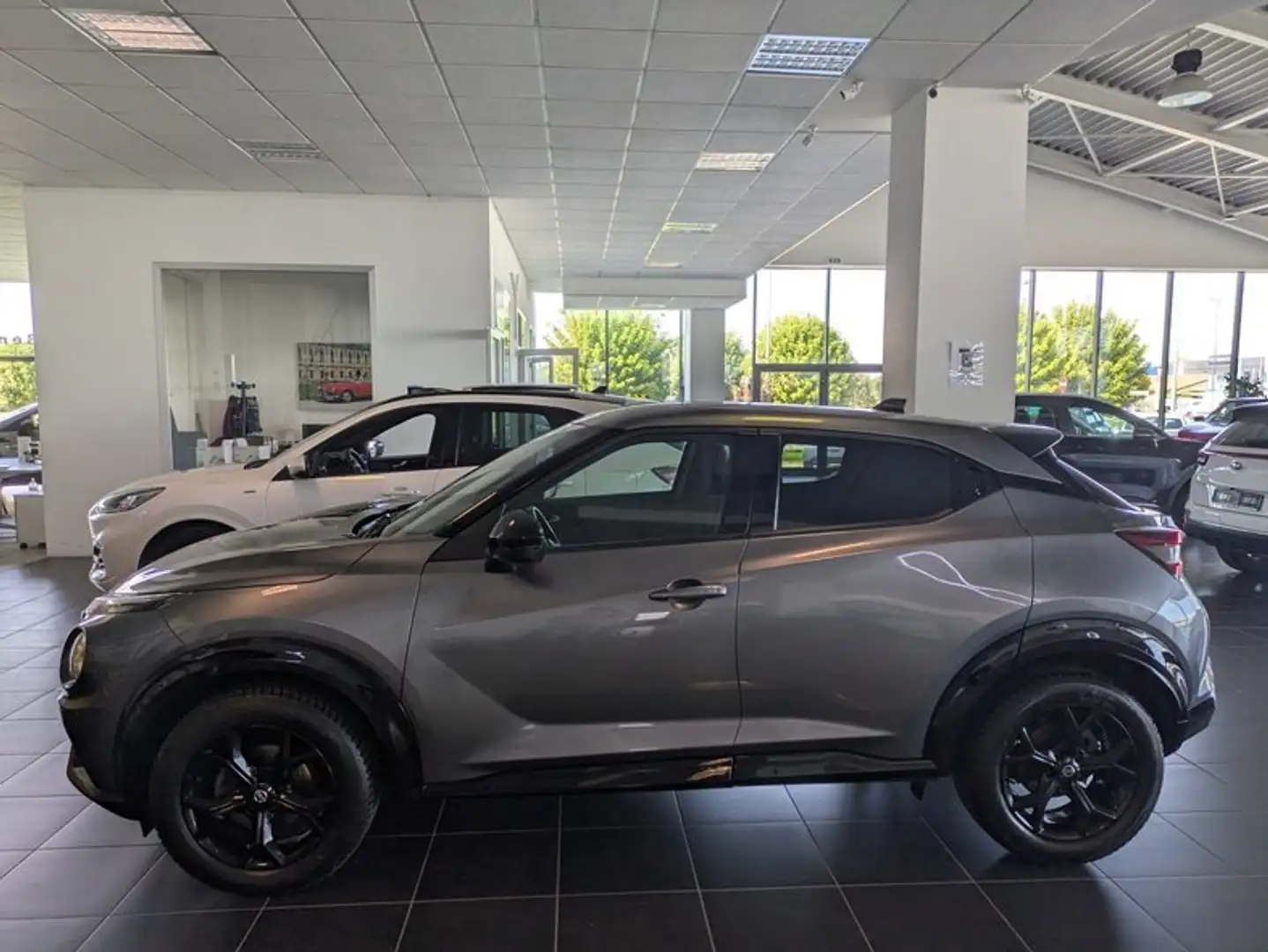 Nissan Juke Juke  1.0 Black Edition 114cv PRONTA CONSEGNA Grau - 1