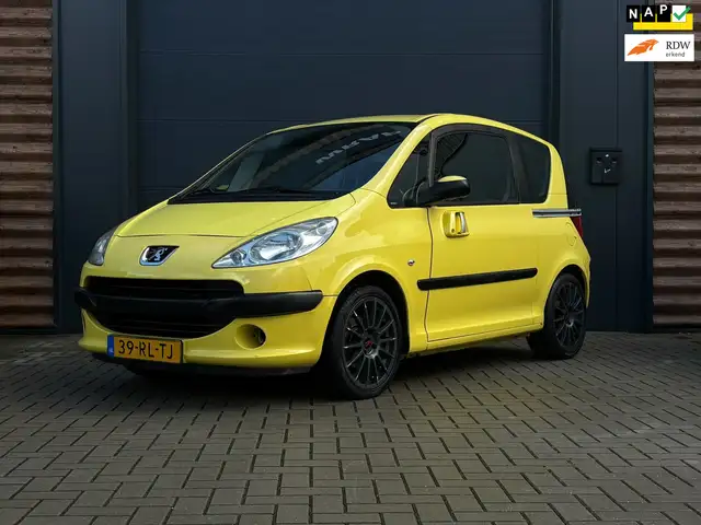 Peugeot 1007 1.4 Urban nederlands geleverd. hoge instap