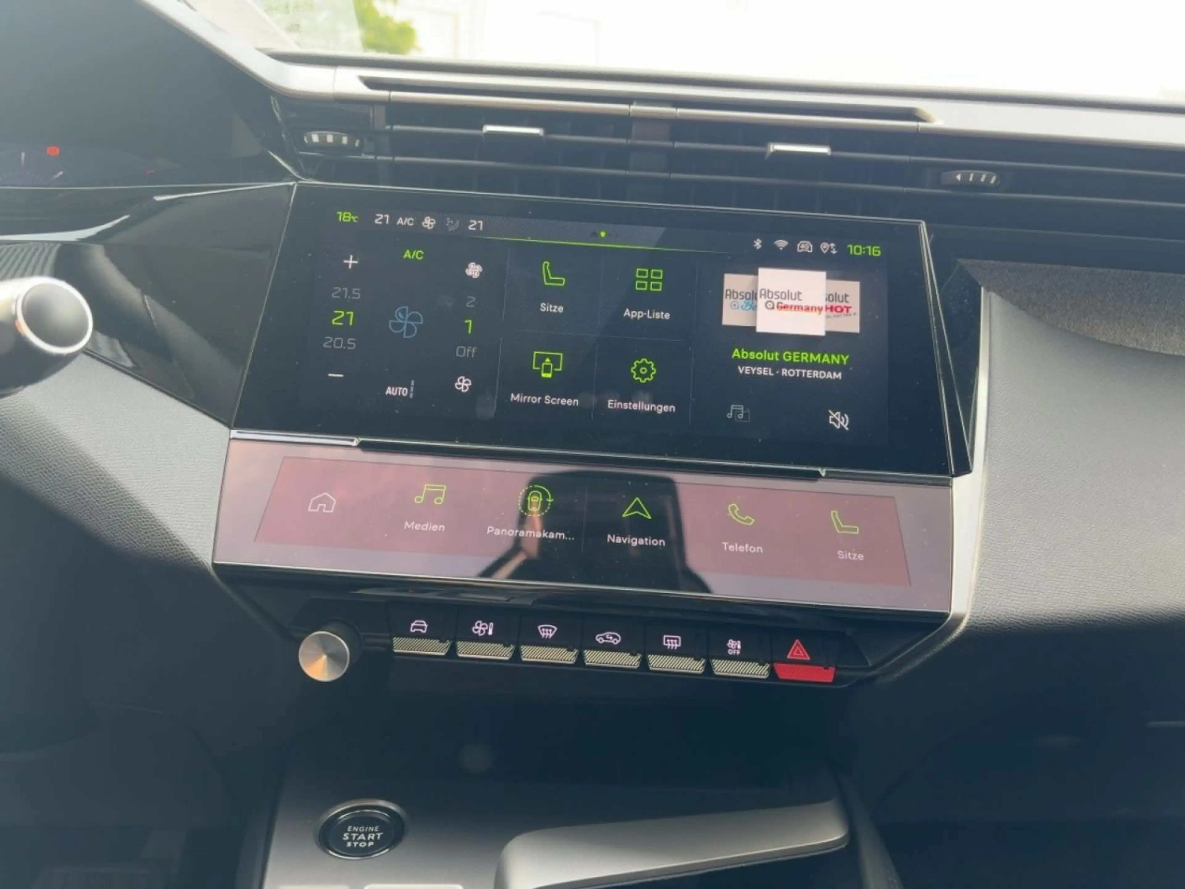 Peugeot 308 Allure PureTech 130 EAT8 — photo 12