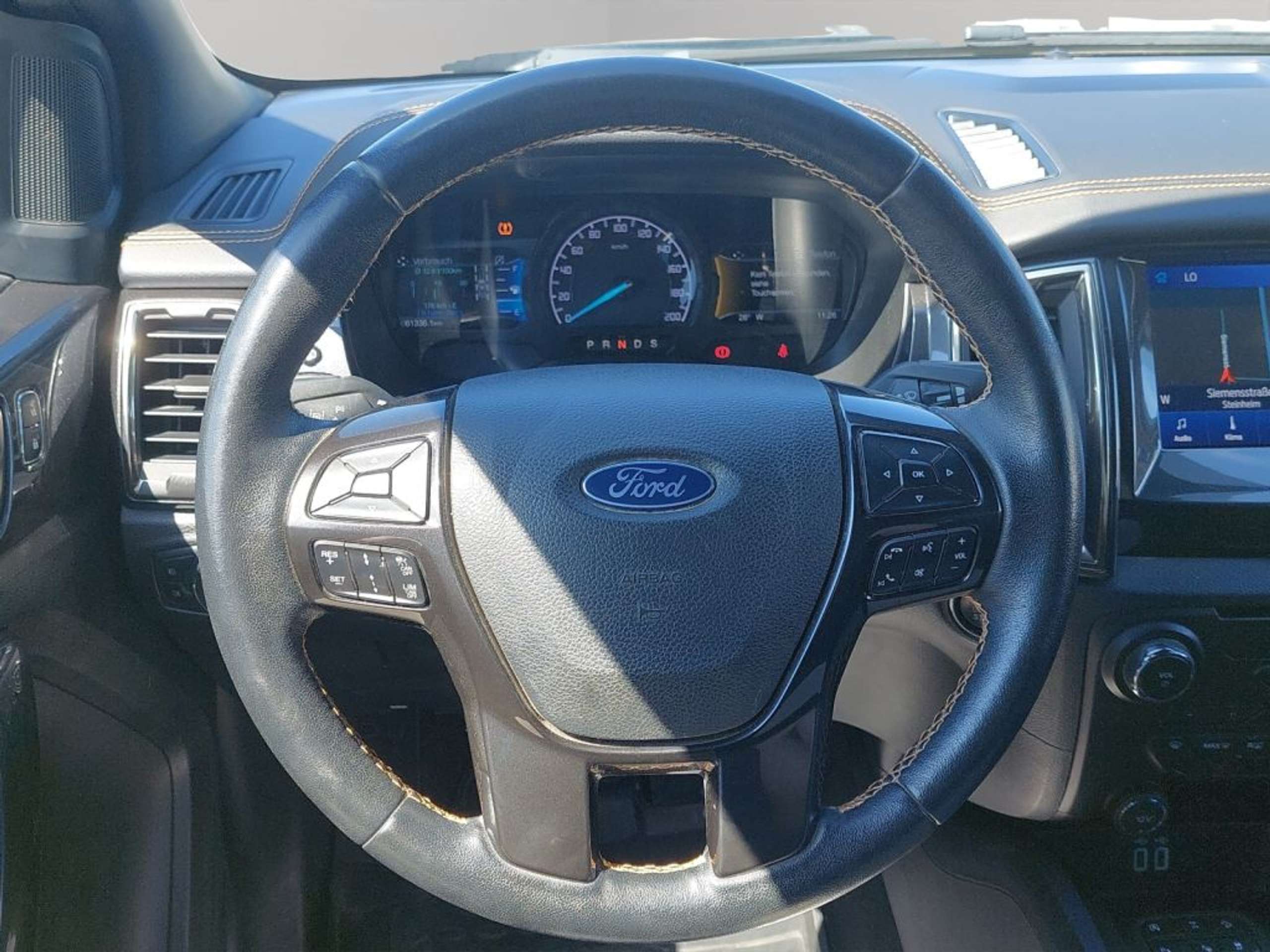 Fahrzeugabbildung Ford Ranger 2,0 l EcoBlue Autm. Wildtrak - mit KI generiert/bearbeitet