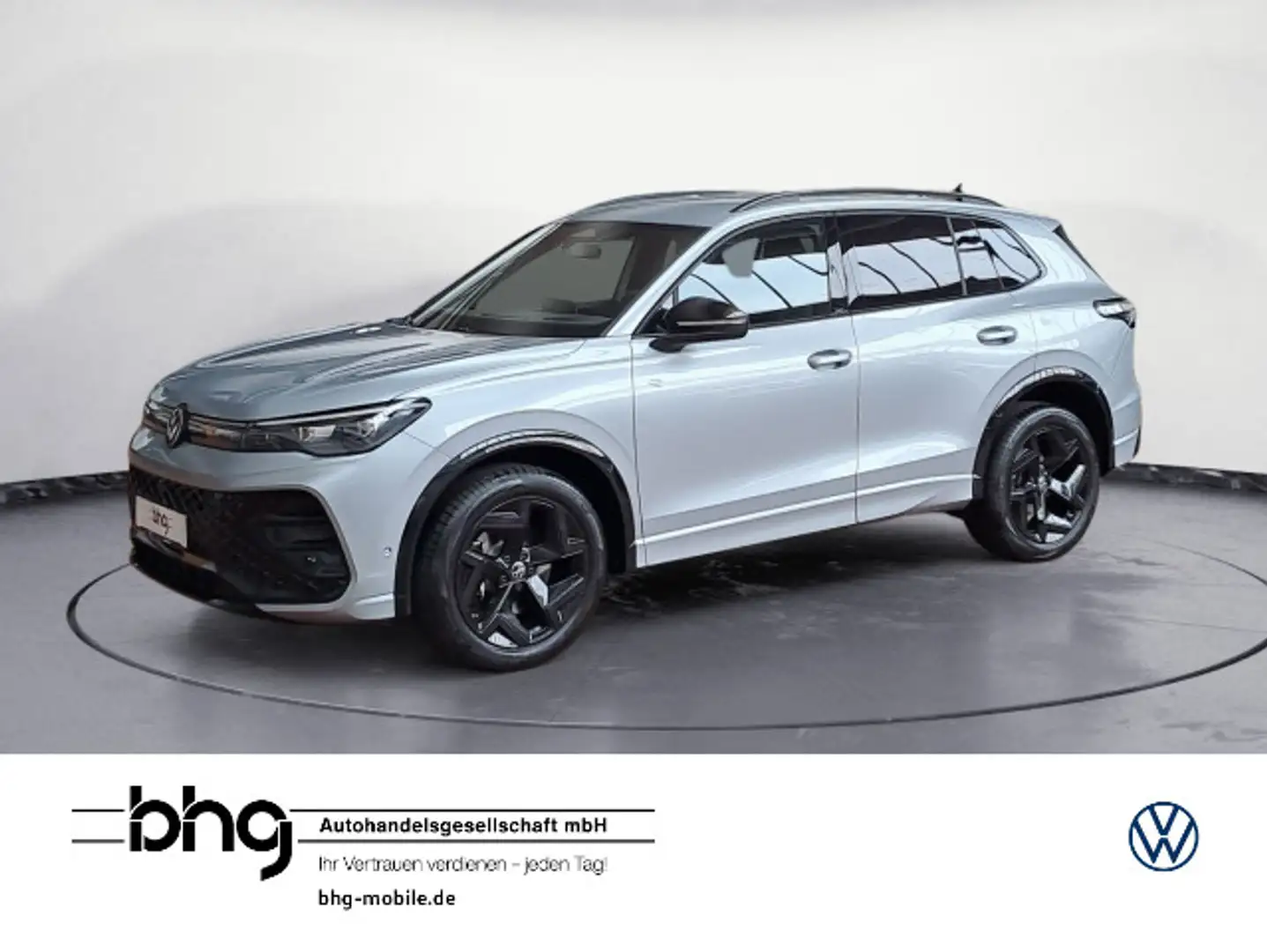 Volkswagen Tiguan 2.0 TDI SCR 4MOTION DSG R-Line *MASSAGE*A Silber - 1