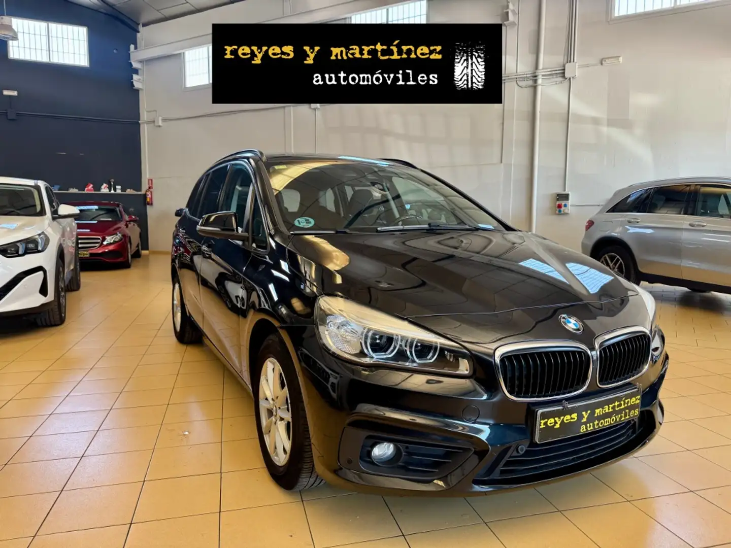 BMW 218 218dA Gran Tourer Noir - 2