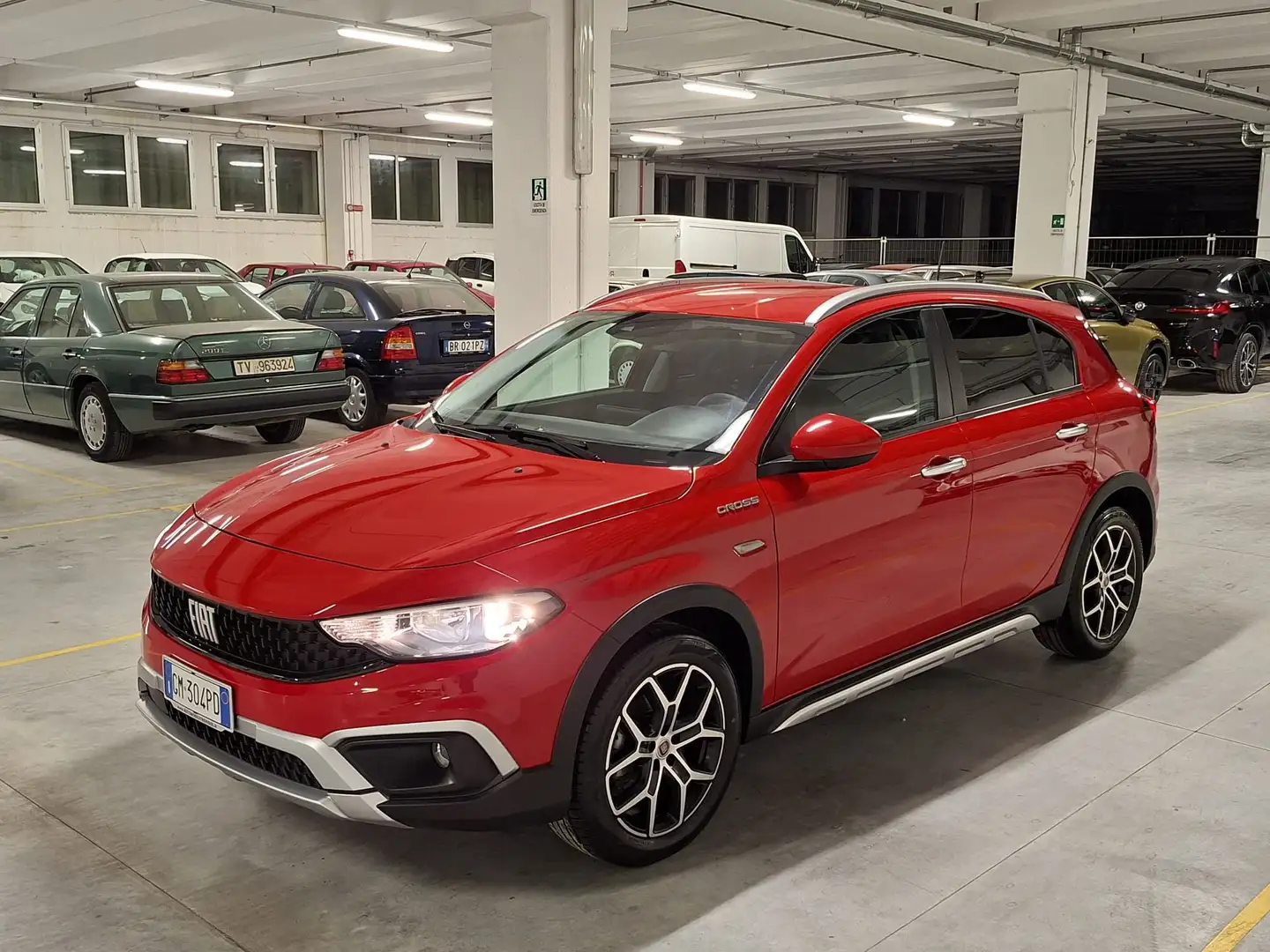 Fiat Tipo 1600 16V Multijet 130CV Cross 5 Porte Rouge - 1