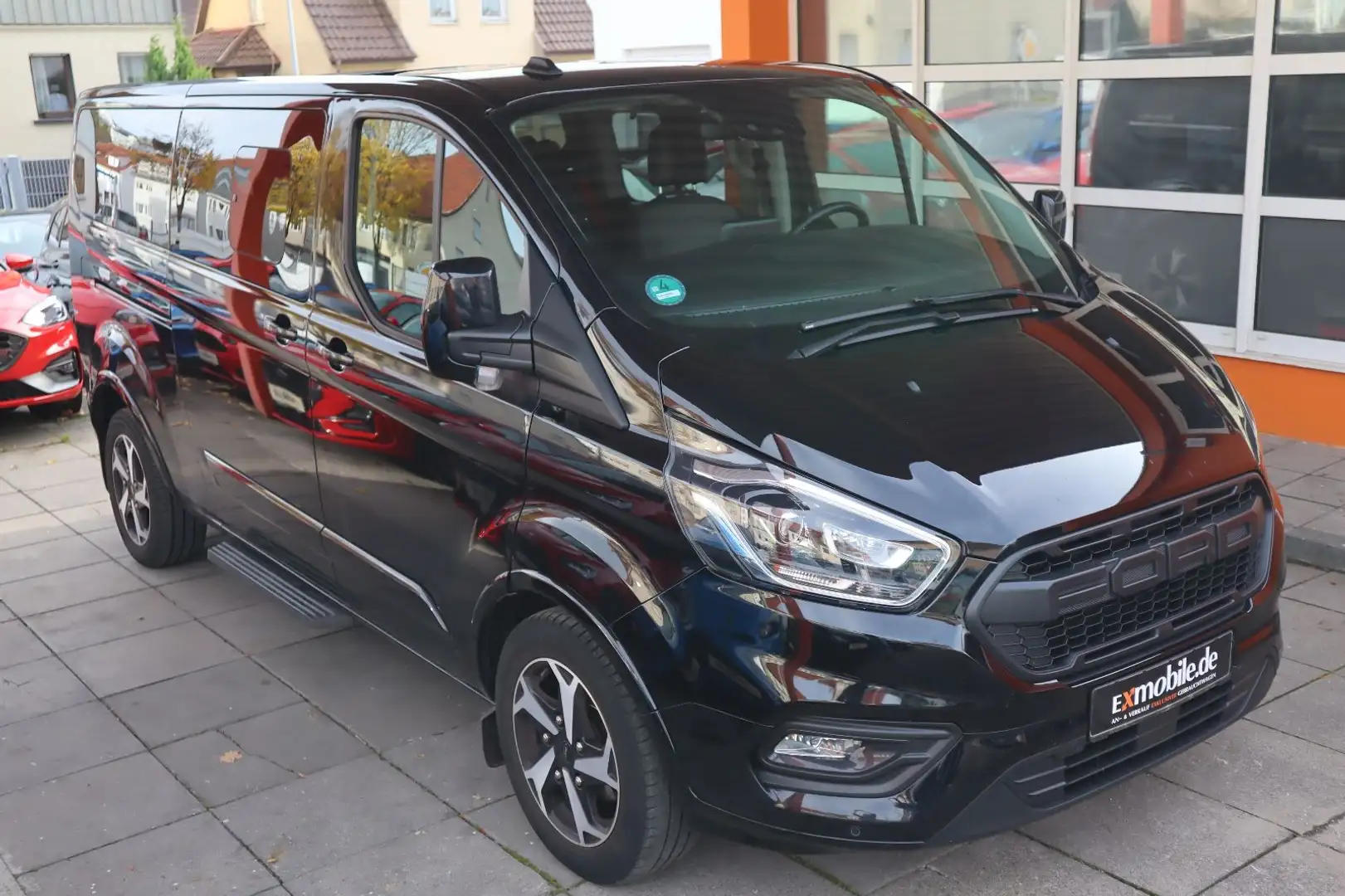 Ford Tourneo Custom TOURNEO CUSTOM* 320 L2* TITANIUM X* STANDHEIZUNG Schwarz - 2