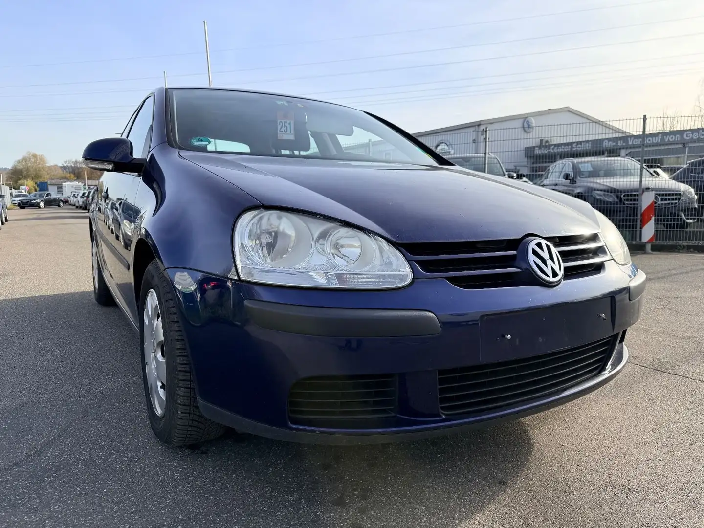 Volkswagen Golf V Lim. Trendline Blau - 1