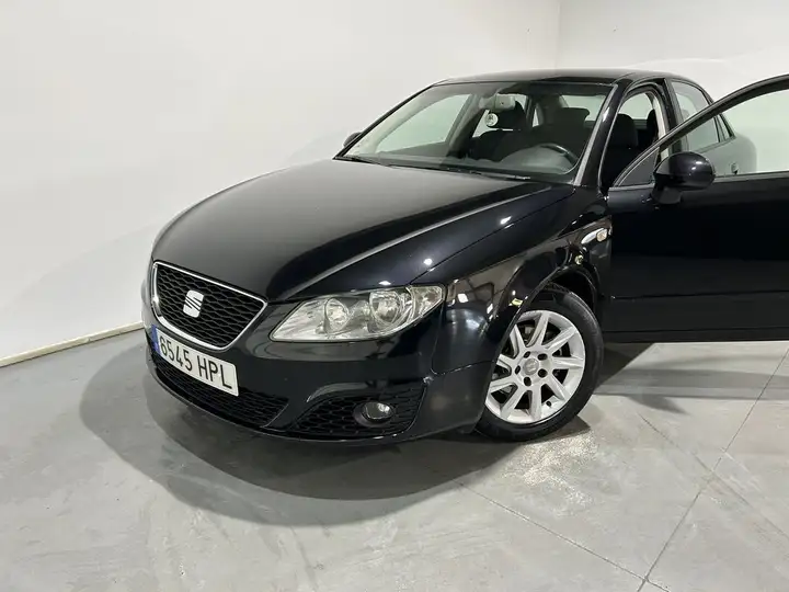 SEAT Exeo 2.0 TDI CR Style Ecomotive 2013, foto 3