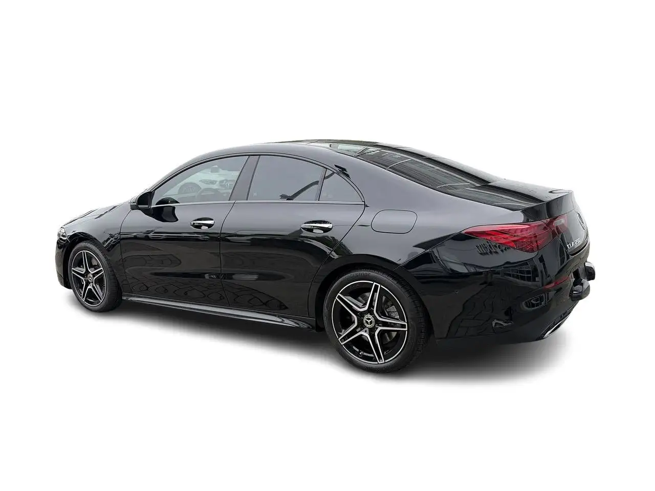 Mercedes-Benz CLA снимка Mercedes-Benz CLA