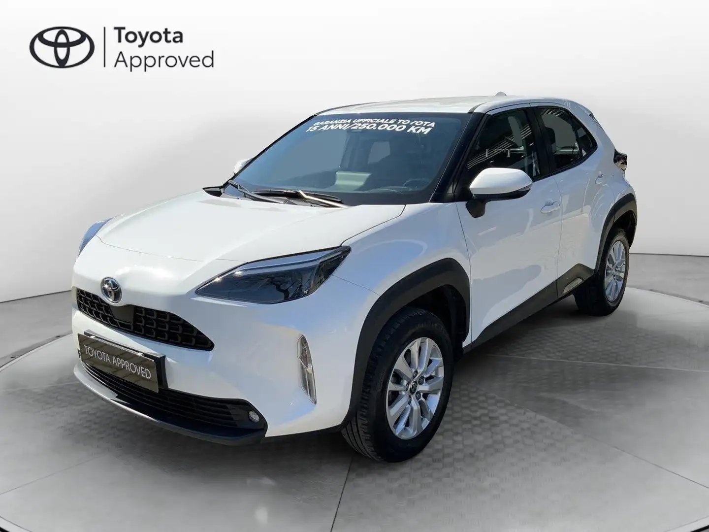 Toyota Yaris Cross 1.5 Hybrid 5p. E-CVT Active Bianco - 1