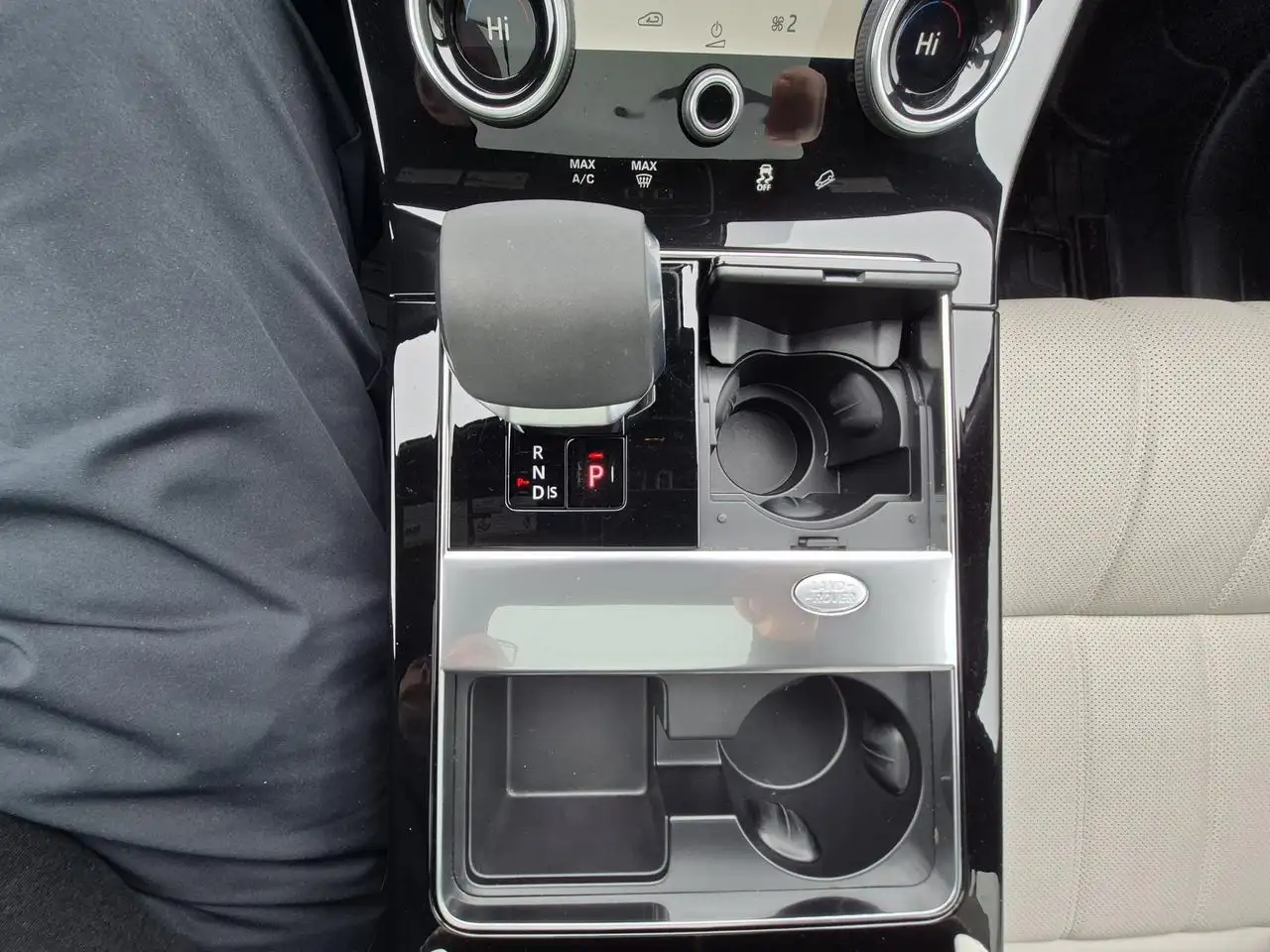 Land Rover Range Rover Velar снимка Land Rover Range Rover Velar