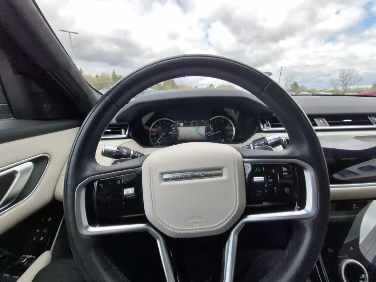Land Rover Range Rover Velar снимка Land Rover Range Rover Velar