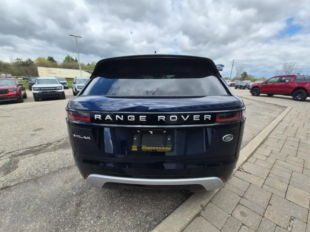 Land Rover Range Rover Velar снимка Land Rover Range Rover Velar