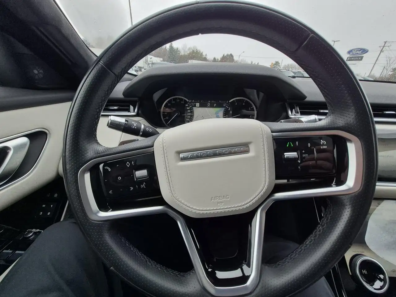Land Rover Range Rover Velar снимка Land Rover Range Rover Velar