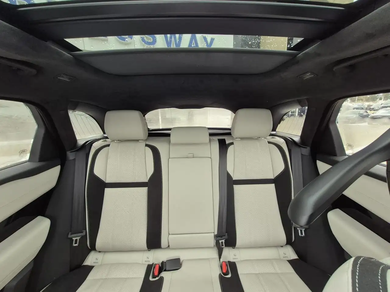 Land Rover Range Rover Velar снимка Land Rover Range Rover Velar