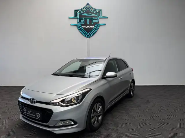 Hyundai i20 YES! Plus *R.Kamera*SHZ*Navi*