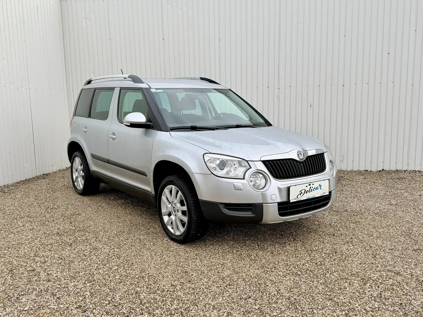 Skoda Yeti Experience Grau - 1