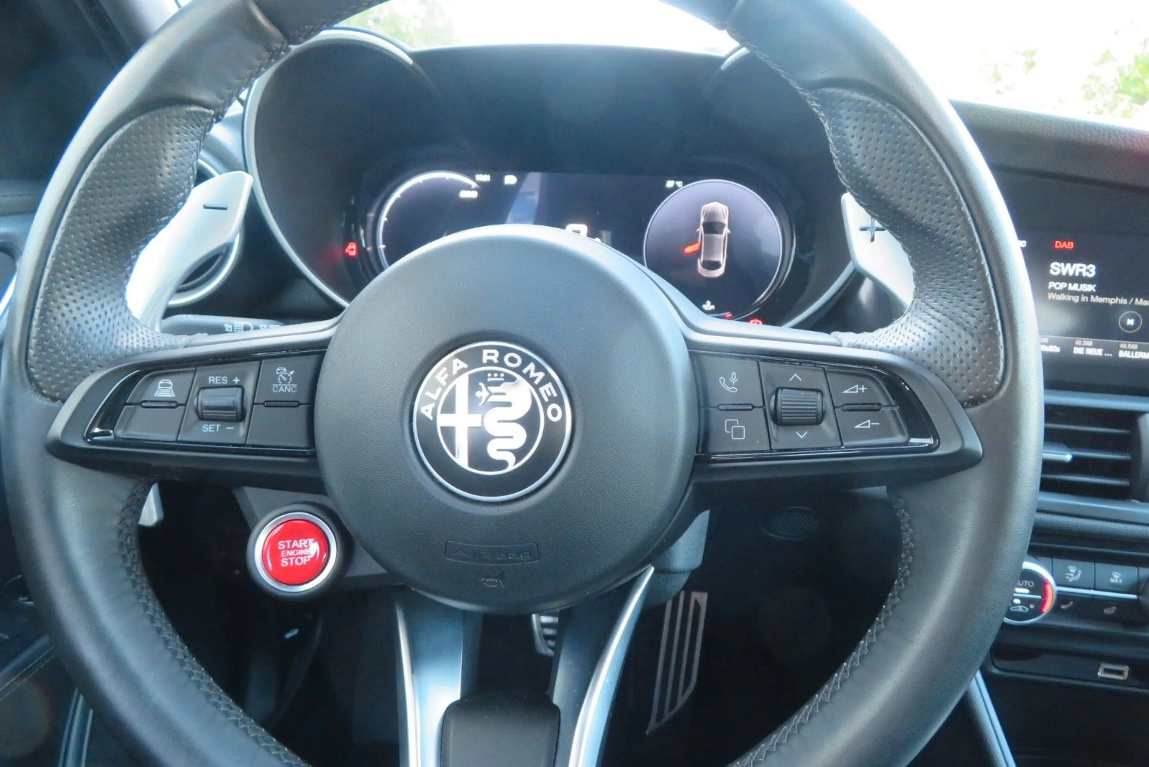 Alfa Romeo Giulia Veloce Q4 2.0 280PS 8AT — photo 9