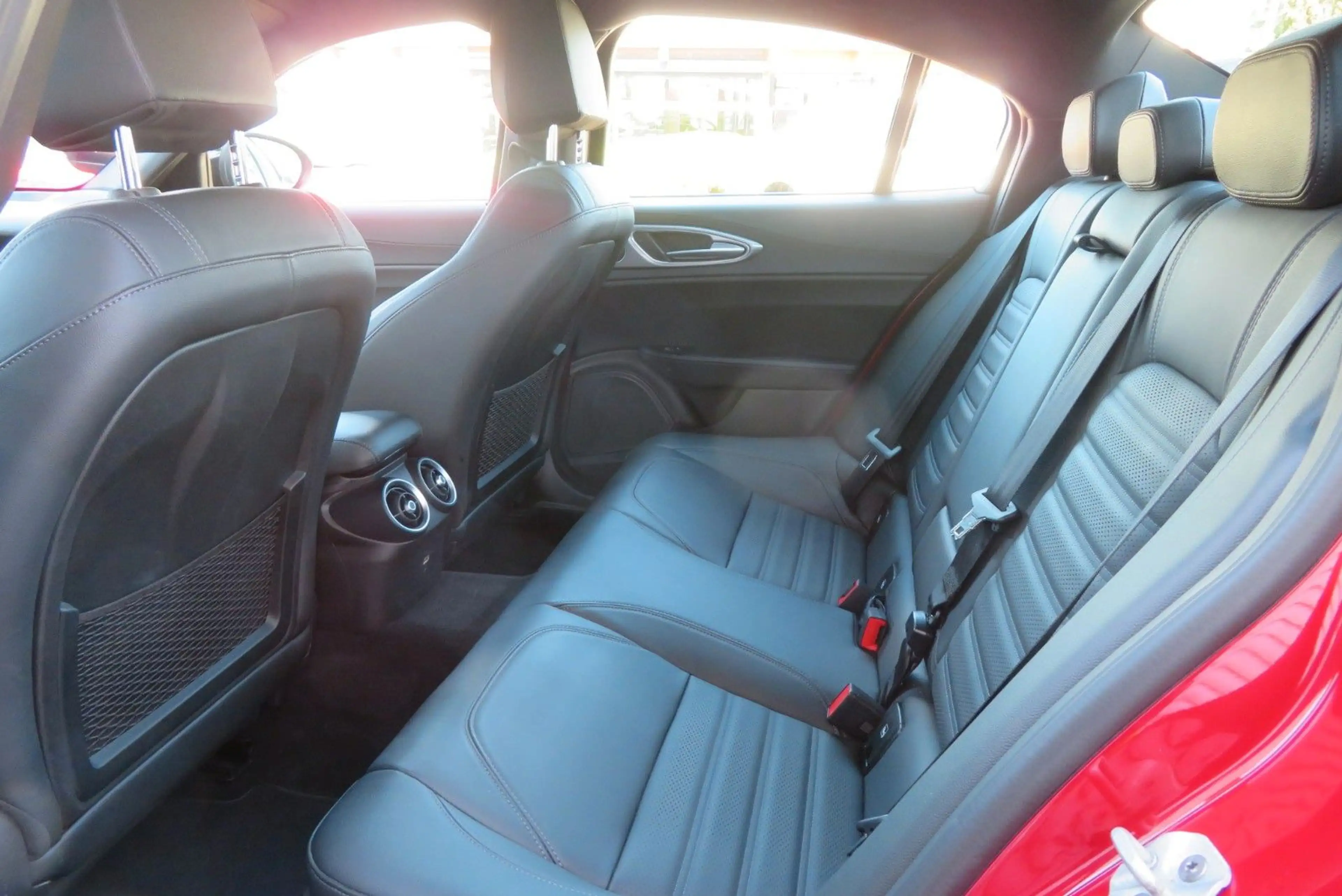 Alfa Romeo Giulia Veloce Q4 2.0 280PS 8AT — photo 15