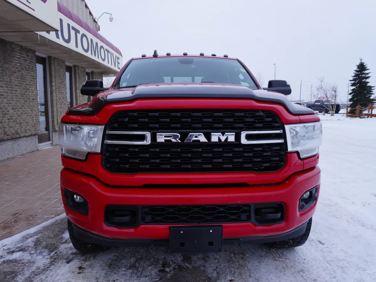 RAM 2500 снимка RAM 2500