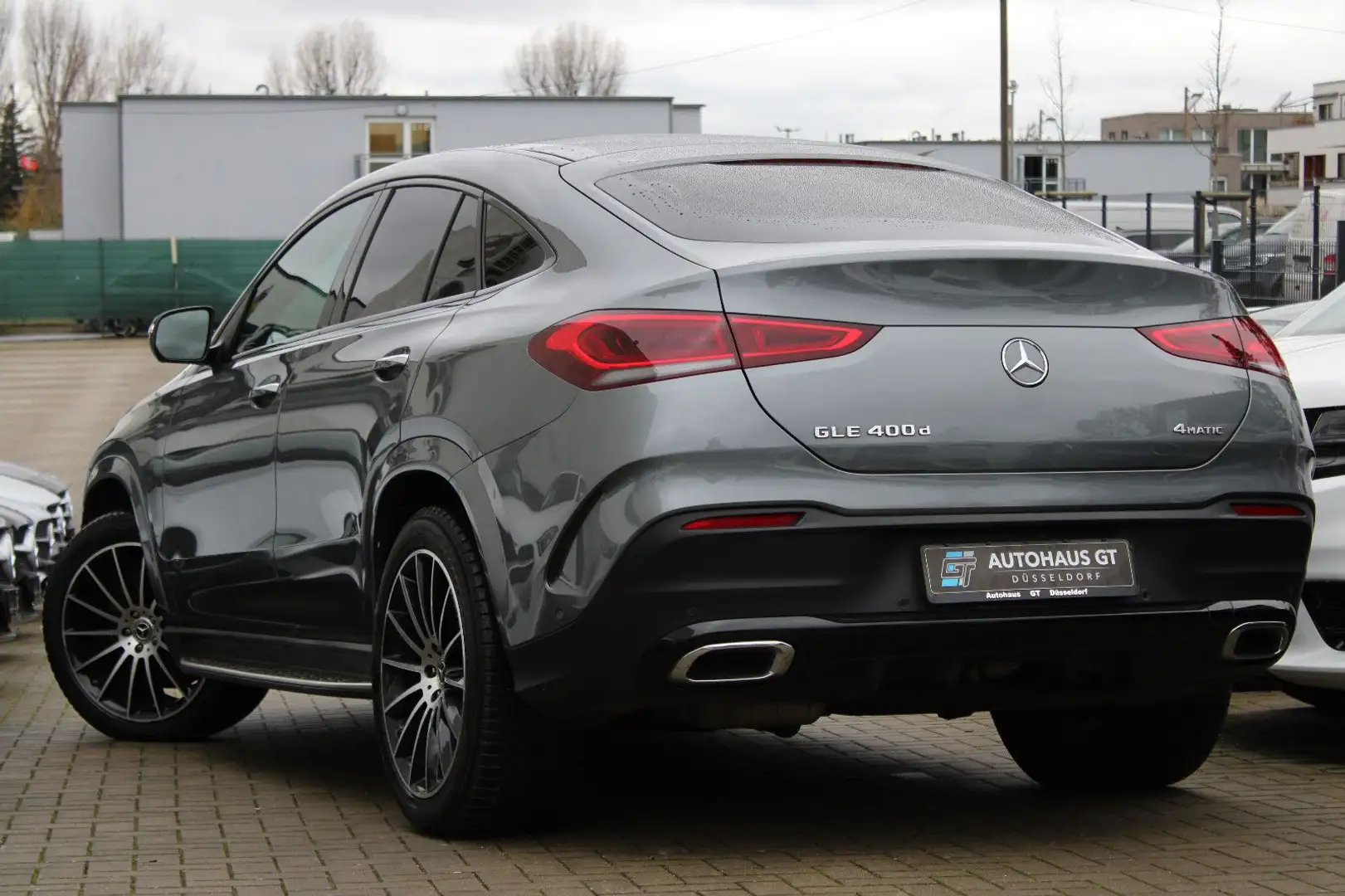 Mercedes-Benz GLE 400 d 4M/AMG/Night/Airmat/ACC/Pano/360°Ka/AHK Gris - 2