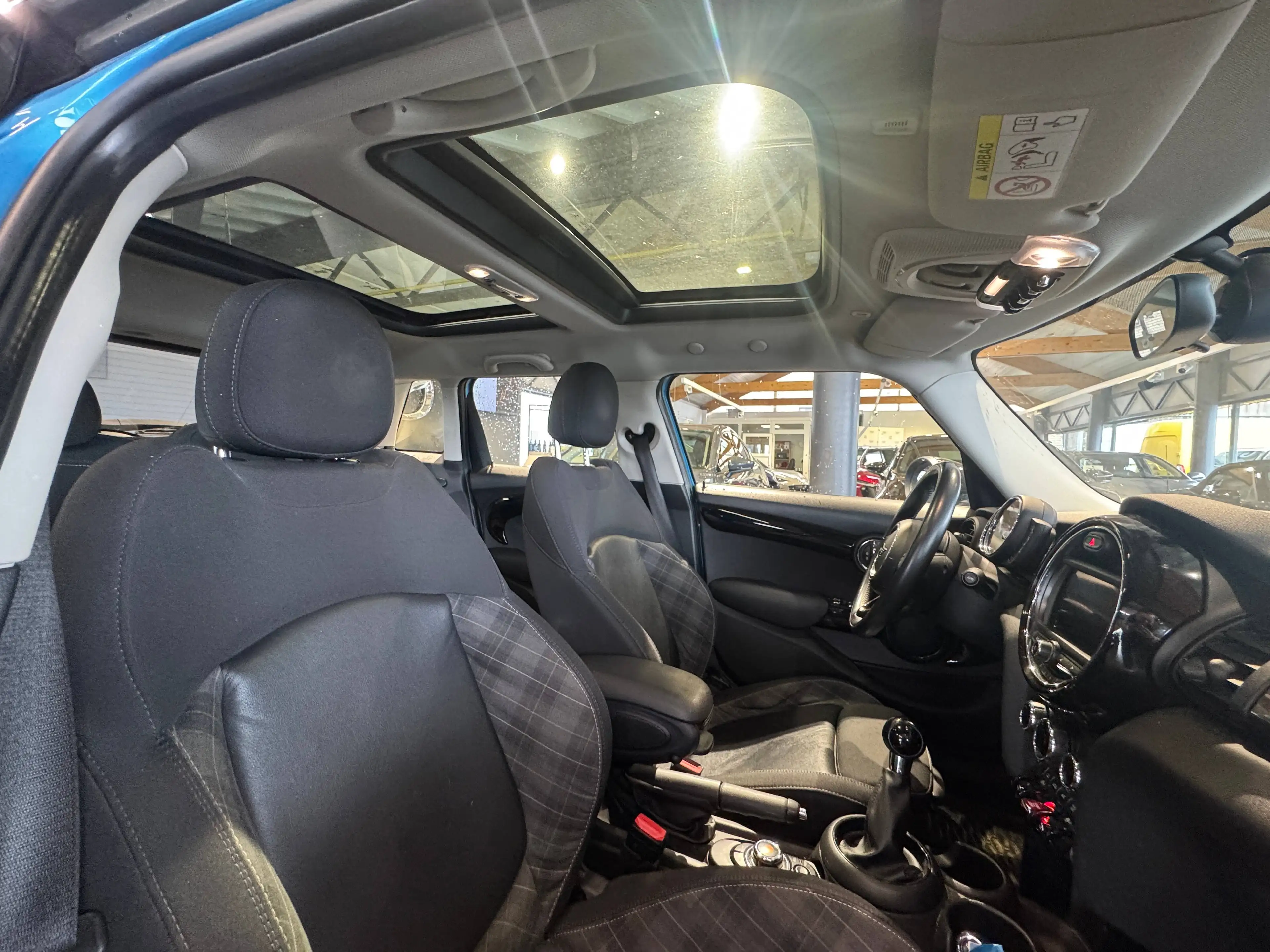 MINI Cooper 1.5L Essence Automatique — photo 12