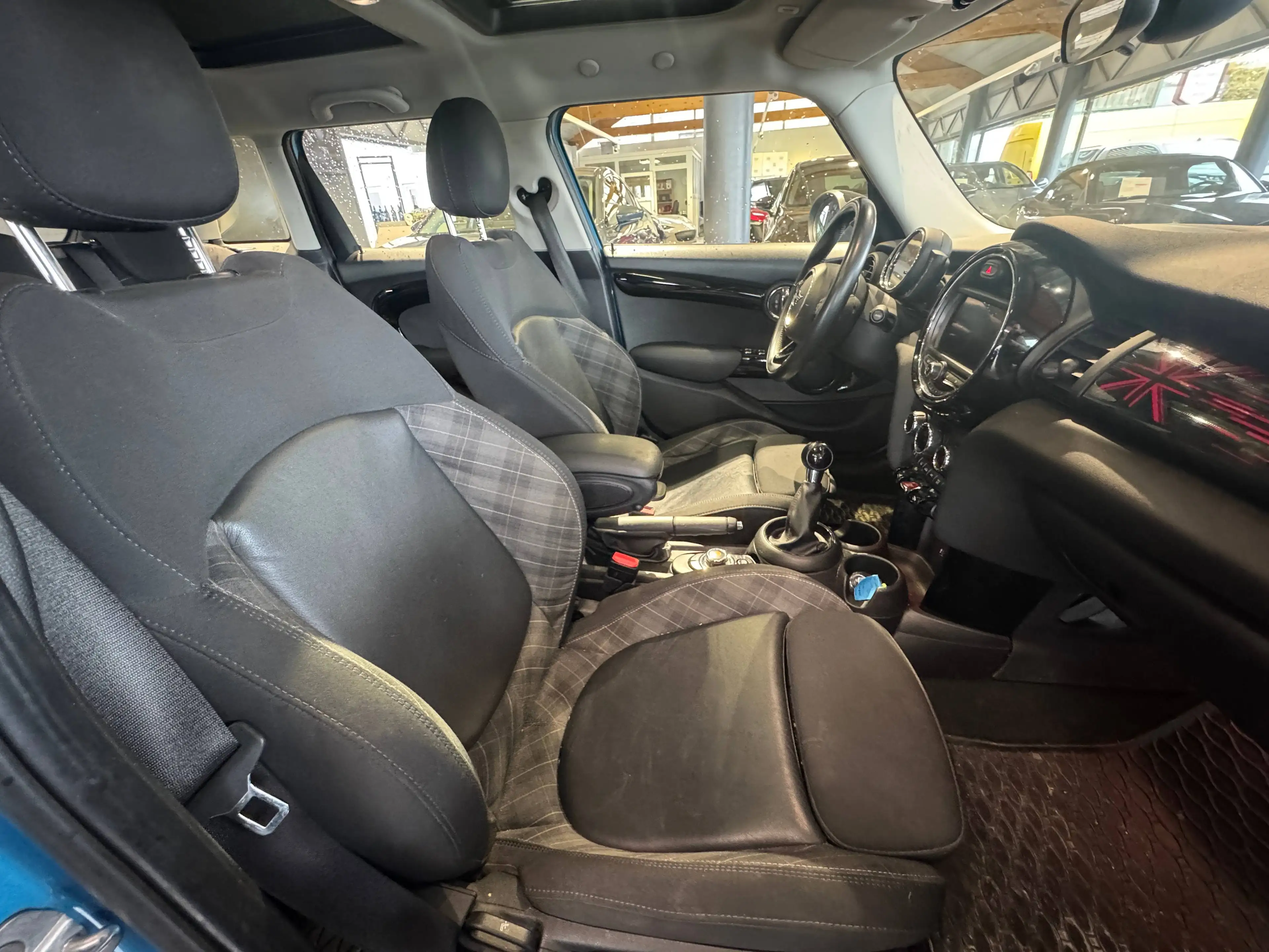 MINI Cooper 1.5L Essence Automatique — photo 10