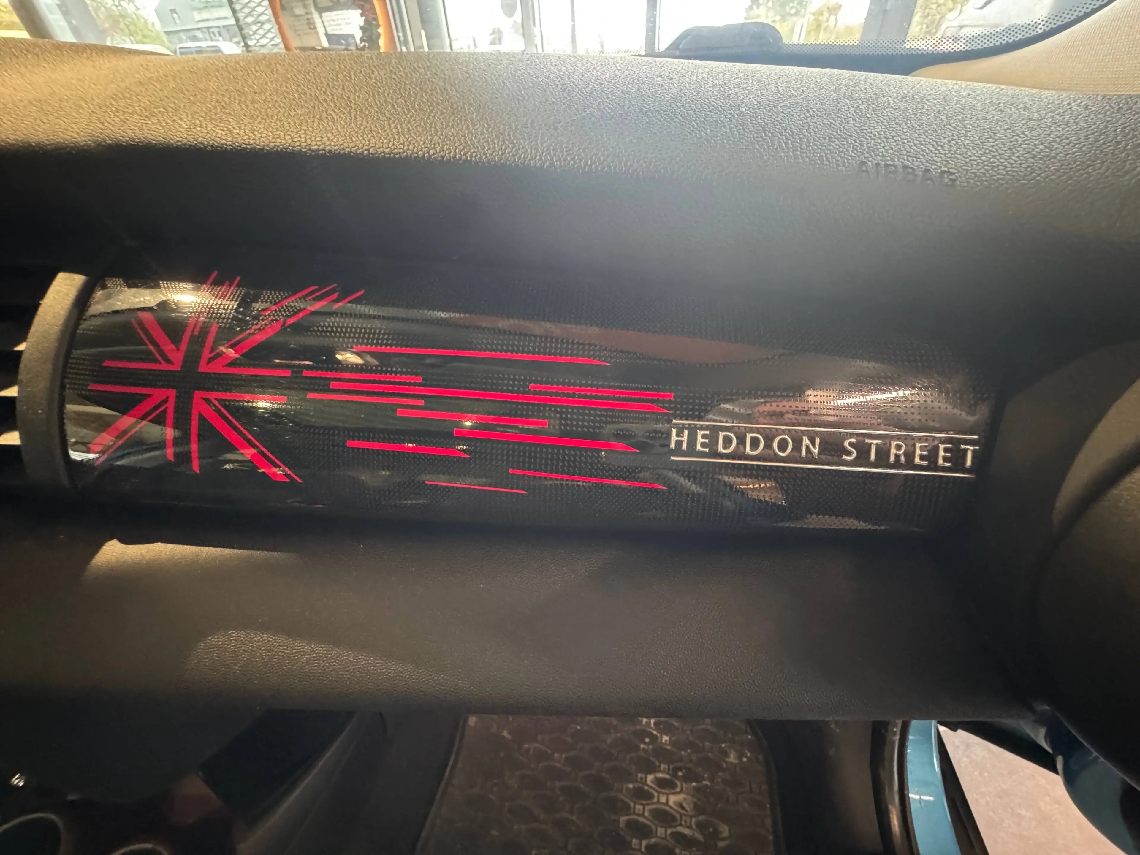 MINI Cooper 1.5L Essence Automatique — photo 9