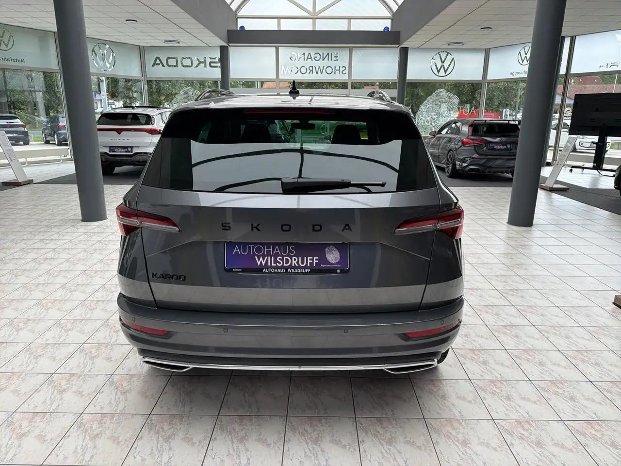 Skoda Karoq 1.5 TSi Sportline PANO*MATRIX*360°*AHK*19Z, миниатюра 8