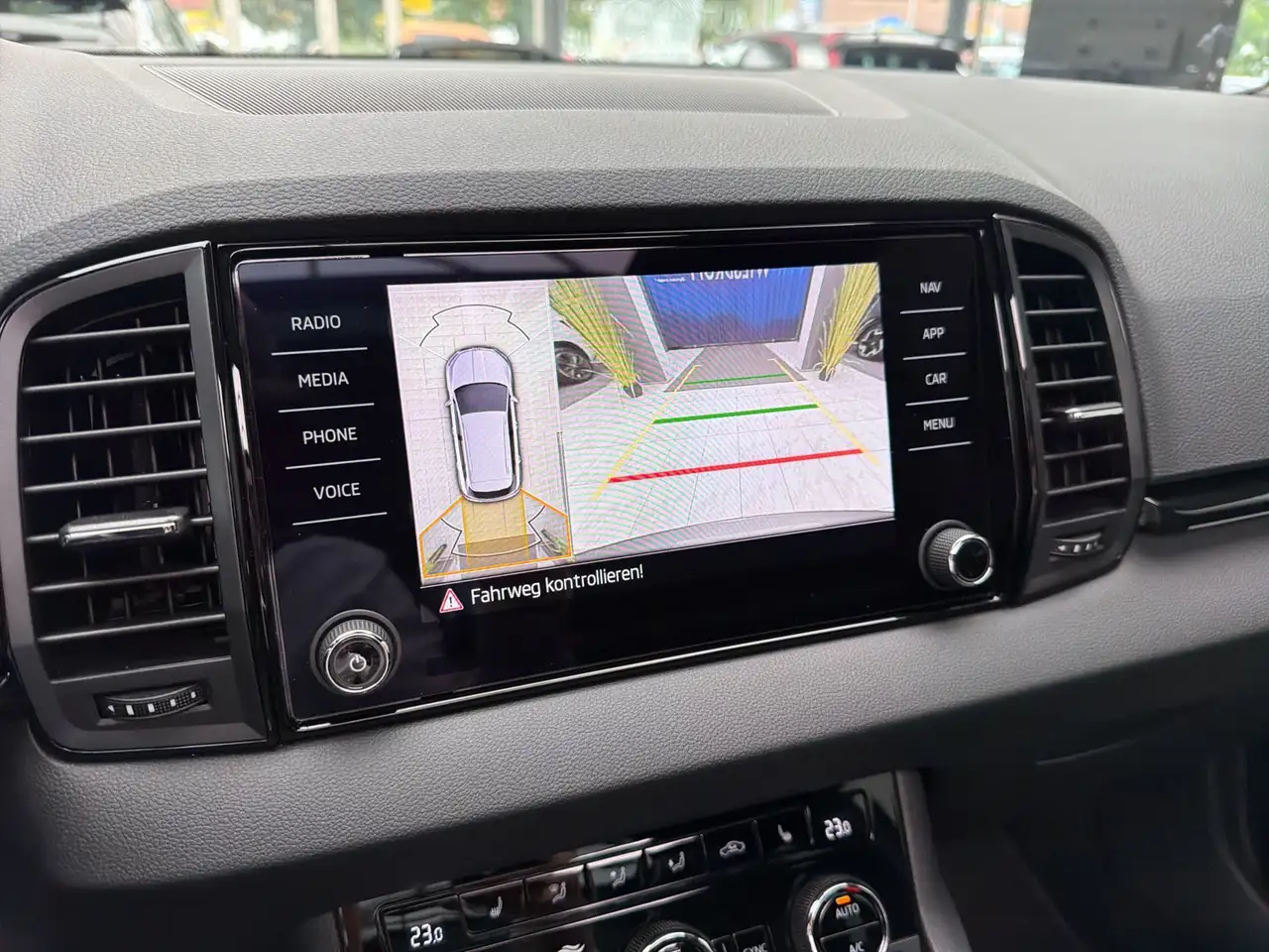 Skoda Karoq 1.5 TSi Sportline PANO*MATRIX*360°*AHK*19Z, миниатюра 19