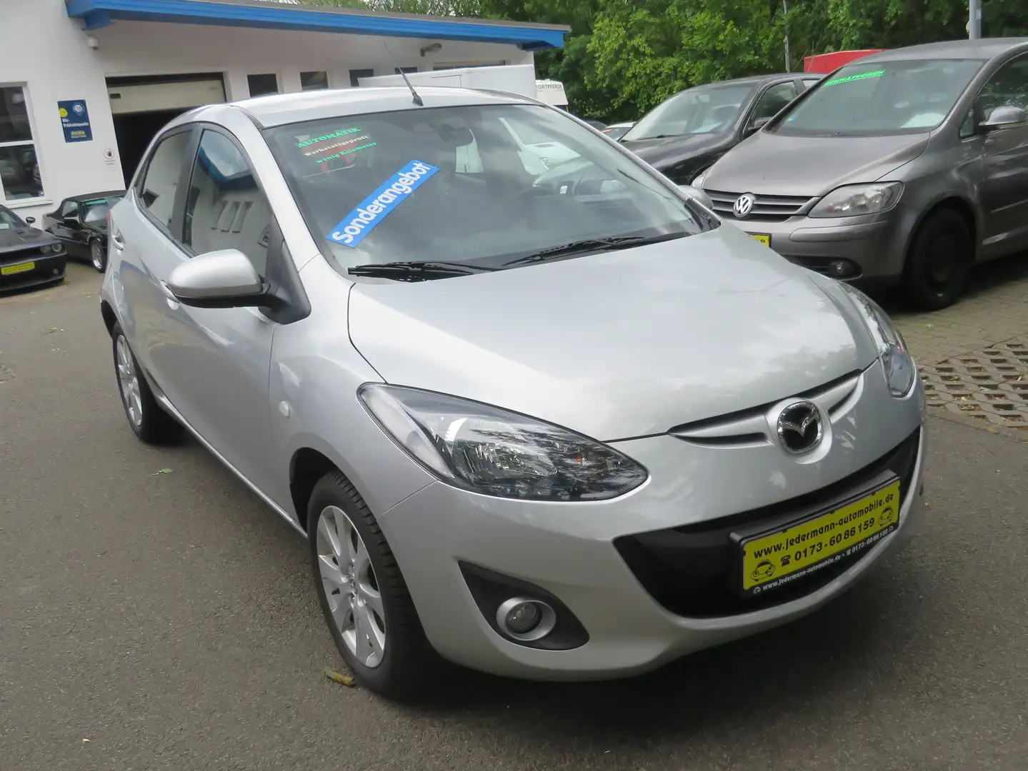 Mazda 2 1.5 Center-Line (5-trg.)(75kW) Automatik Grau - 1