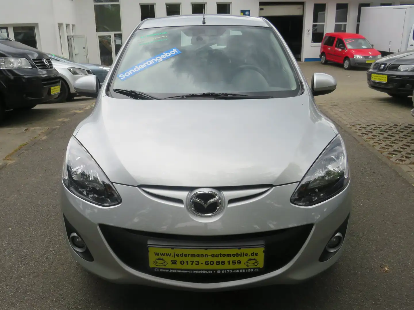 Mazda 2 1.5 Center-Line (5-trg.)(75kW) Automatik Grau - 2