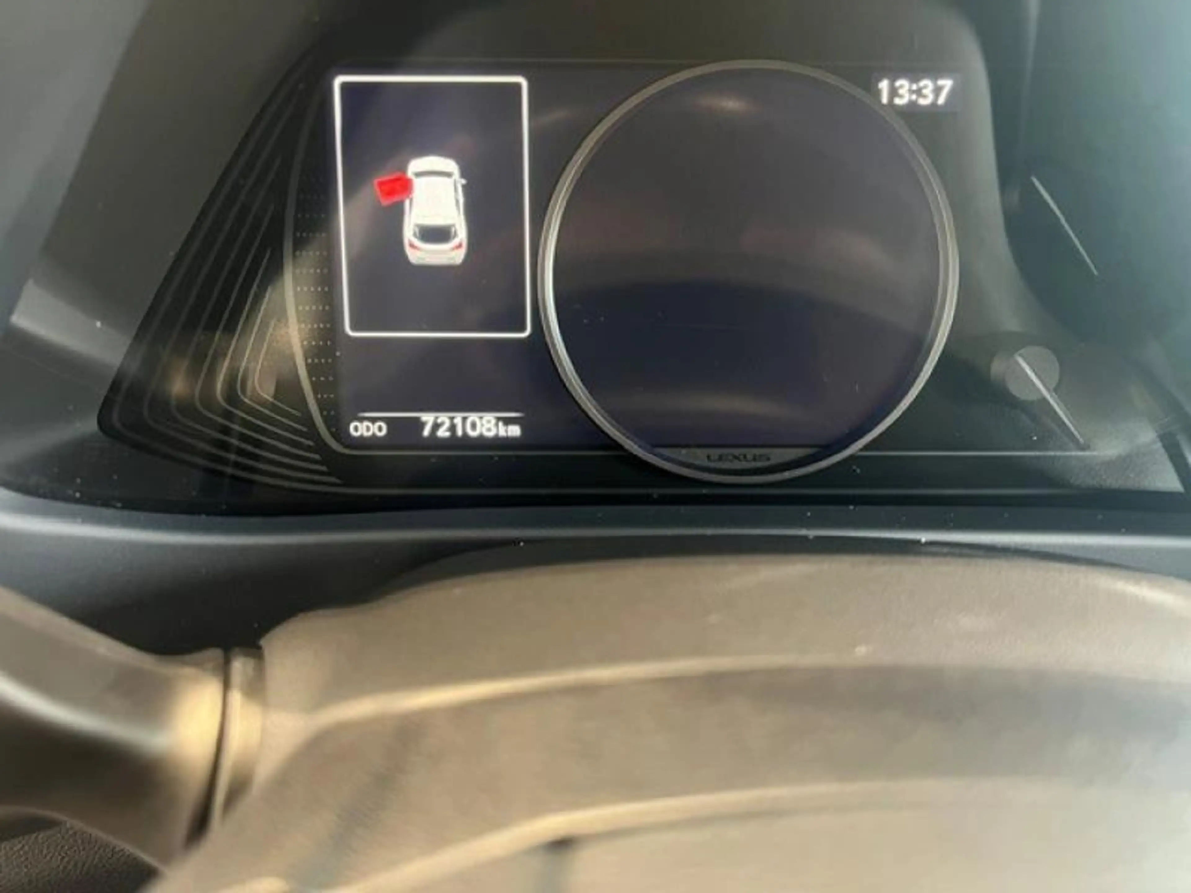 Lexus UX 250h Black Line — photo 6