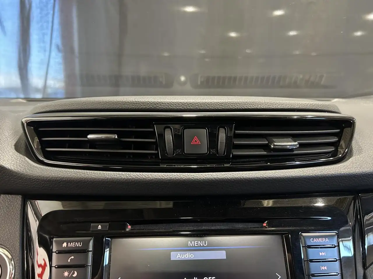 Nissan Qashqai снимка Nissan Qashqai