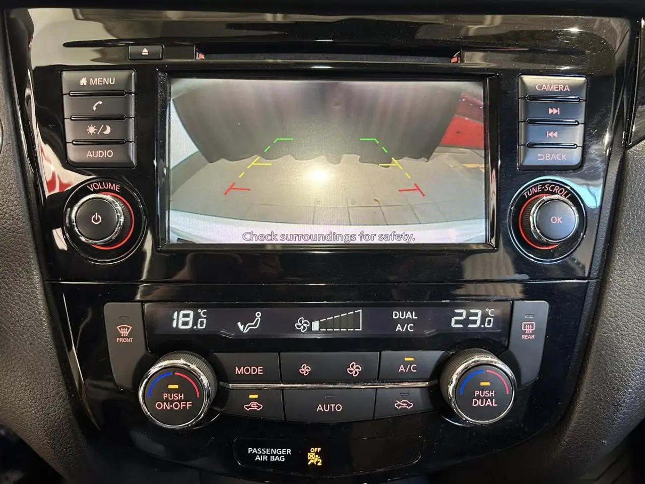 Nissan Qashqai снимка Nissan Qashqai