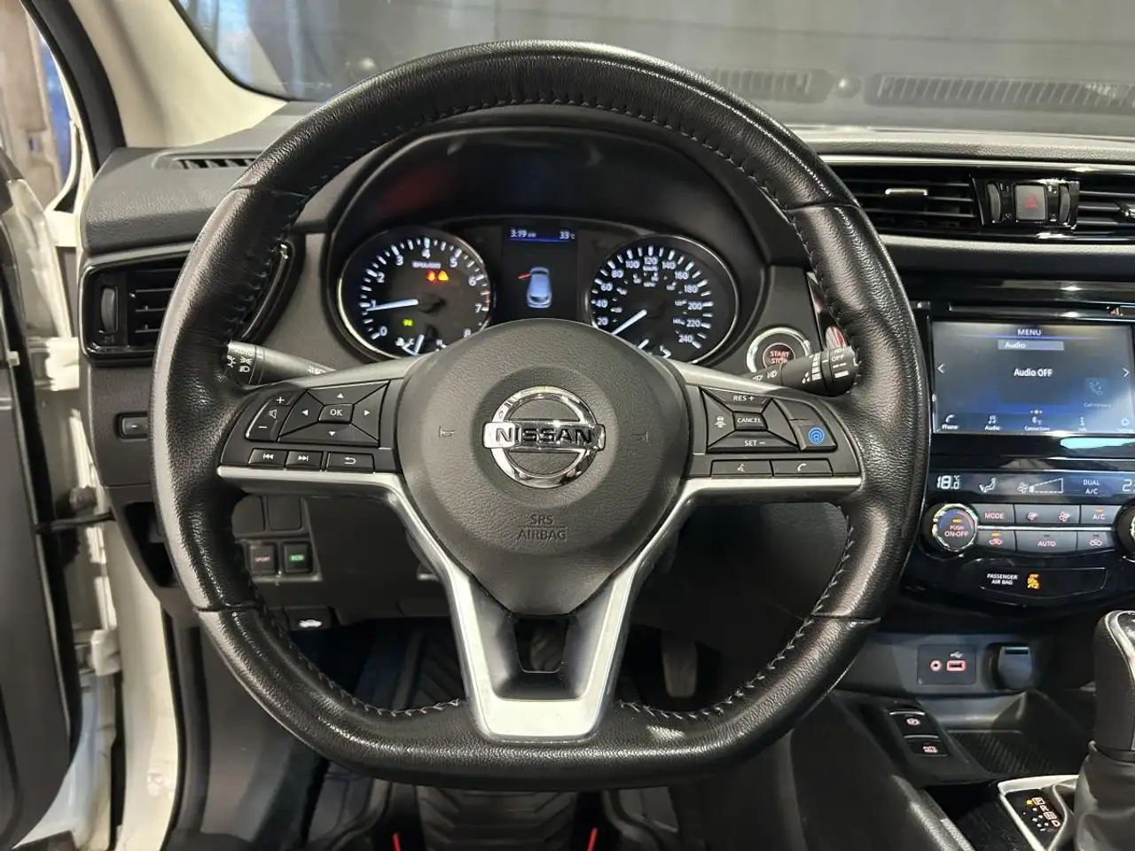 Nissan Qashqai снимка Nissan Qashqai